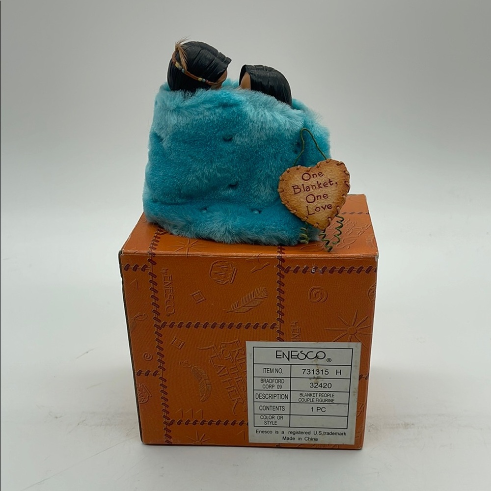 Enesco One Blanket One Love Figurine